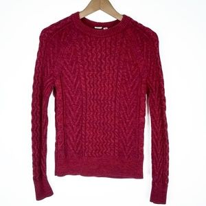 GAP | Cable Knit Crew Neck Sweater in Berry | XS